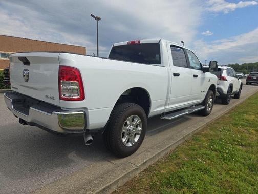 Bright White Clearcoat 2024 RAM 2500 Big Horn