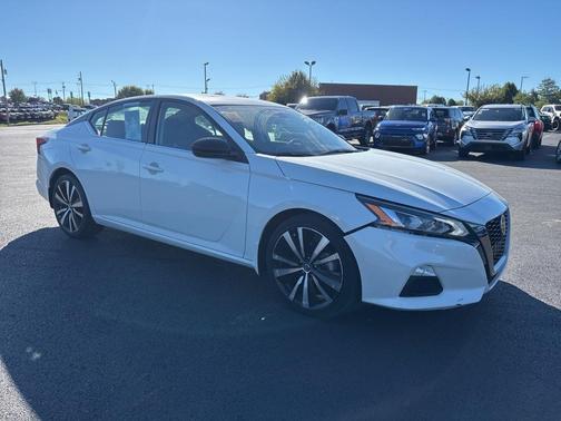 2021 Nissan Altima 2.5 SR