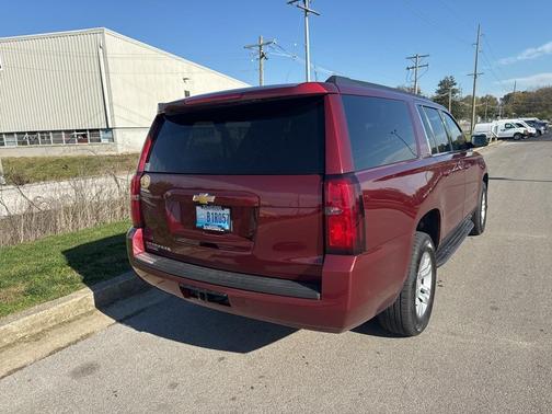 2019 Chevrolet Suburban LT