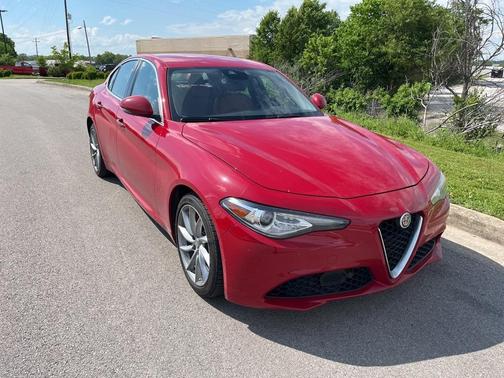 2017 Alfa Romeo Giulia Base
