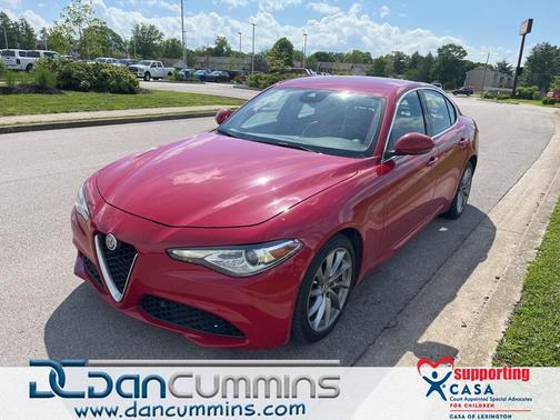 2017 Alfa Romeo Giulia Base
