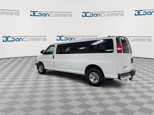 2019 Chevrolet Express 3500 LT