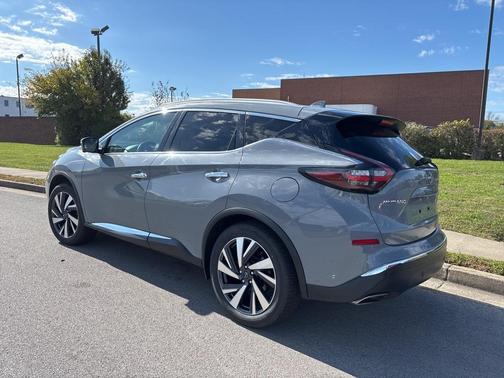 2023 Nissan Murano SL