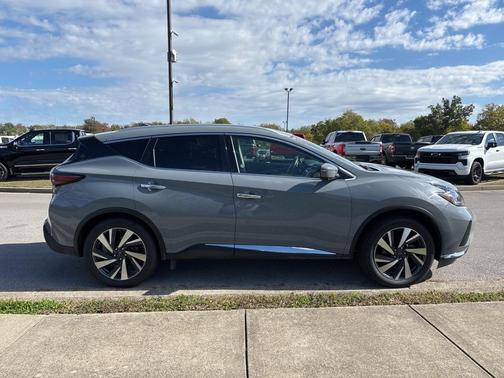 2023 Nissan Murano SL