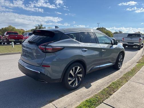 2023 Nissan Murano SL