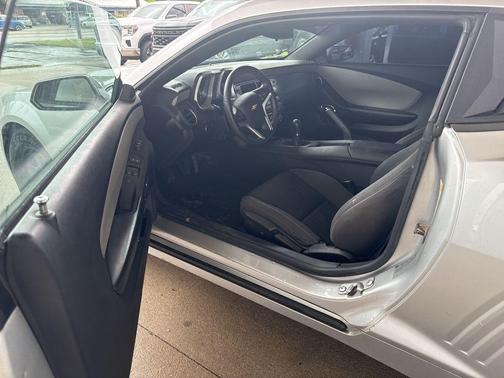 Silver Ice Metallic 2014 Chevrolet Camaro 1LS