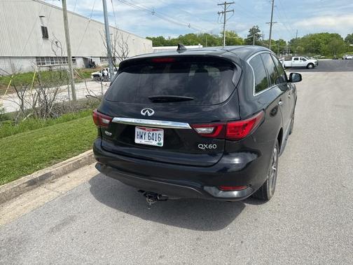 2018 INFINITI QX60 Base