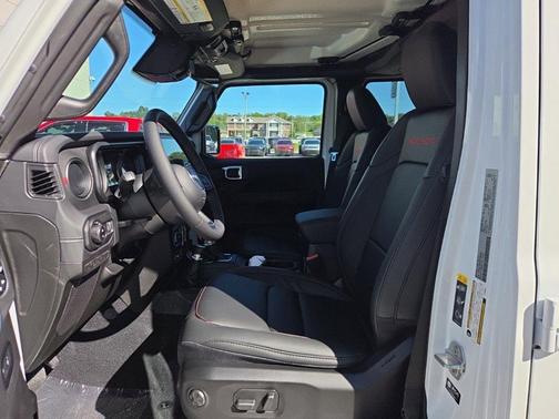 Bright White Clearcoat 2027 Jeep Gladiator Rubicon