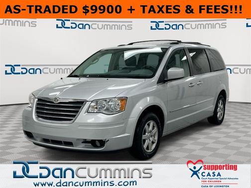 2010 Chrysler Town & Country Touring