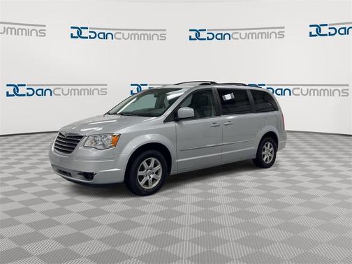 2010 Chrysler Town & Country Touring