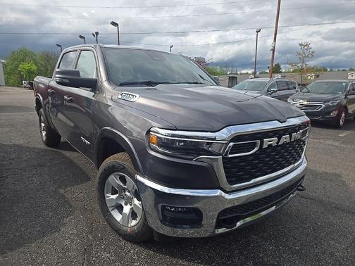 Granite Crystal Clearcoat Metallic 2026 RAM 1500 Big Horn/Lone Star