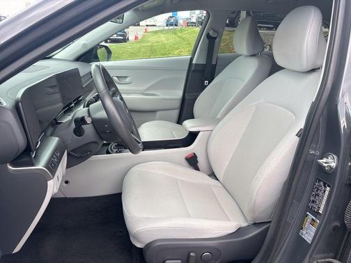 Gray Pearl 2024 Hyundai KONA SEL