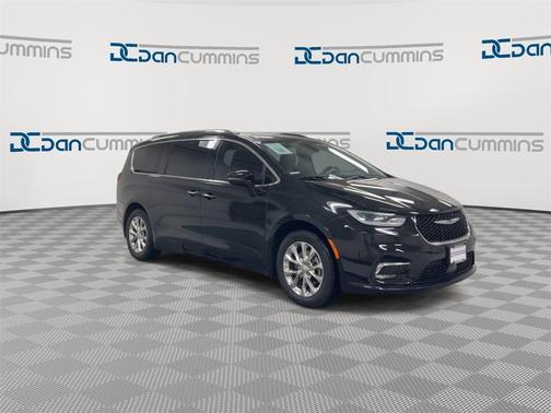 2021 Chrysler Pacifica Touring-L