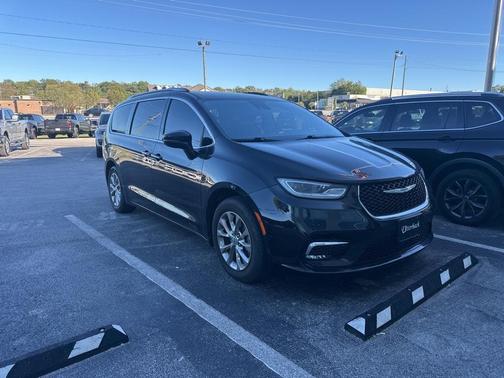 2021 Chrysler Pacifica Touring-L