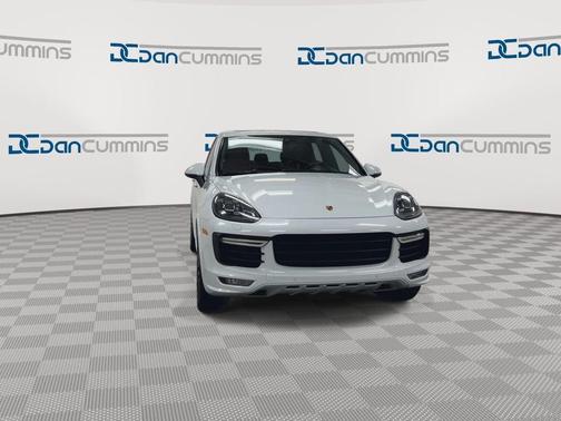 White 2016 Porsche Cayenne GTS