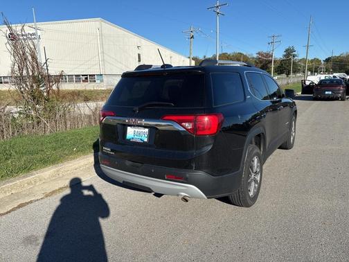 2019 GMC Acadia SLE-2