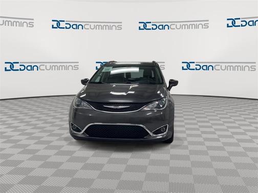 2019 Chrysler Pacifica Touring-L