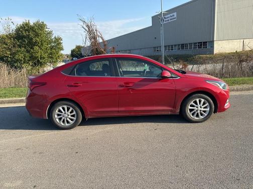 2022 Hyundai Accent SEL
