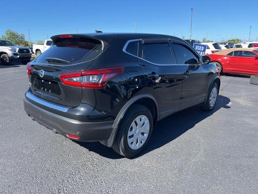 2020 Nissan Rogue Sport S