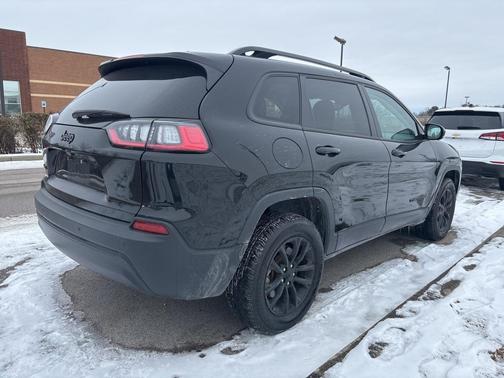 2023 Jeep Cherokee Altitude Lux