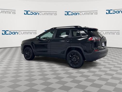 2023 Jeep Cherokee Altitude Lux