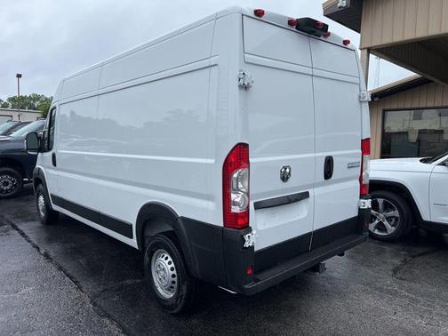 Bright White Clearcoat 2026 RAM ProMaster 2500 High Roof