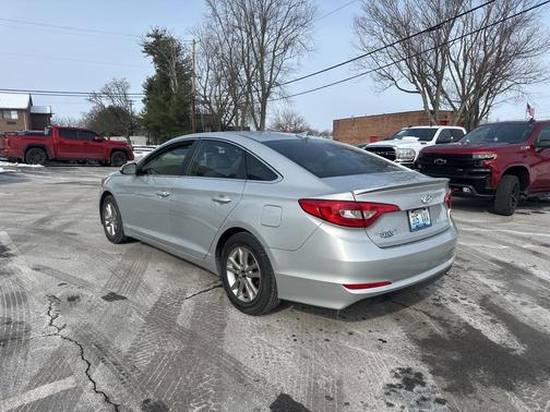 2015 Hyundai SONATA SE