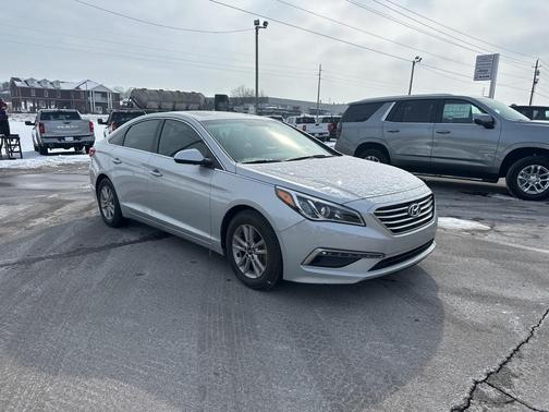 2015 Hyundai SONATA SE
