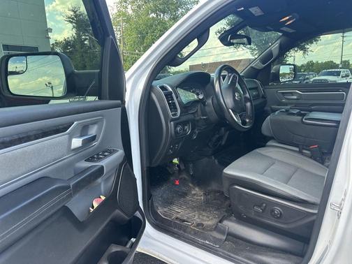 Bright White Clearcoat 2021 RAM 1500 Big Horn