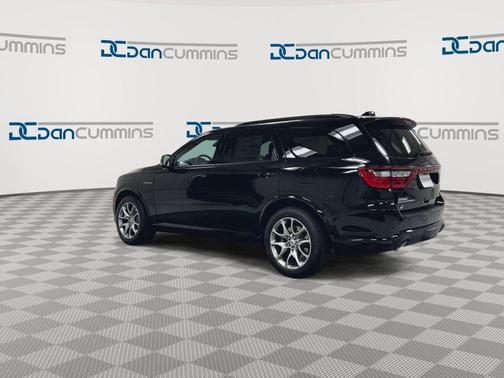 DB Black Clearcoat 2026 Dodge Durango GT Plus HEMI V8