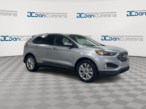 Silver Metallic 2023 Ford Edge Titanium