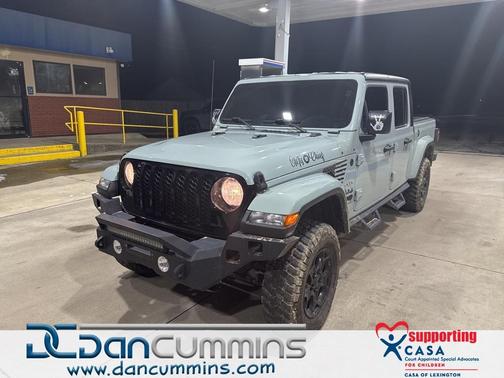 2023 Jeep Gladiator Sport