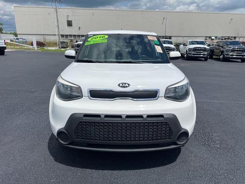 2016 Kia Soul Base