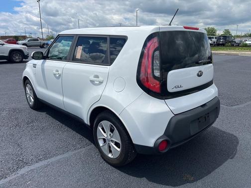 2016 Kia Soul Base