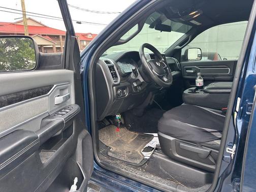 Patriot Blue Pearlcoat 2022 RAM 2500 Big Horn