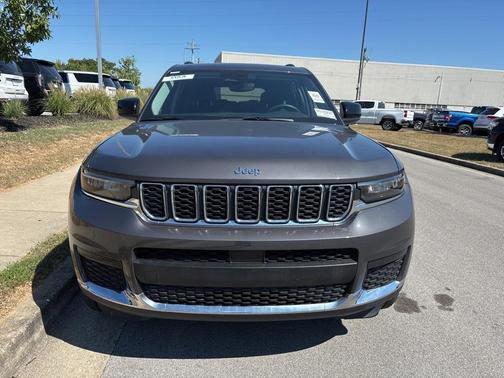 2022 Jeep Grand Cherokee L Laredo