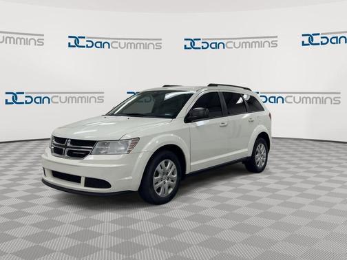 Vice White 2018 Dodge Journey SE