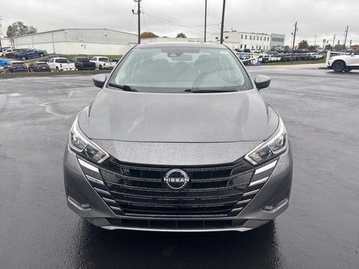 2023 Nissan Versa 1.6 SV