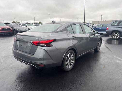 2023 Nissan Versa 1.6 SV