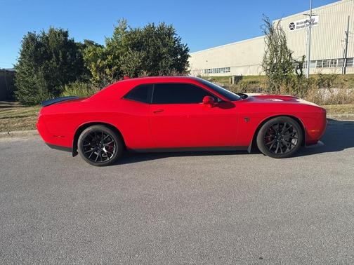 2015 Dodge Challenger SRT Hellcat