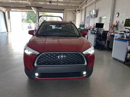 2023 Toyota Corolla Cross XLE