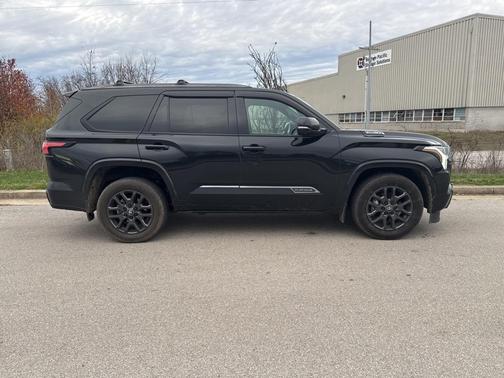 2025 Toyota Sequoia Platinum
