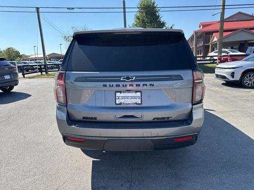 2021 Chevrolet Suburban RST