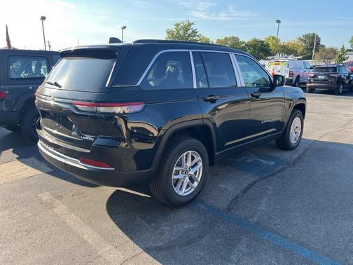 2025 Jeep Grand Cherokee Laredo X