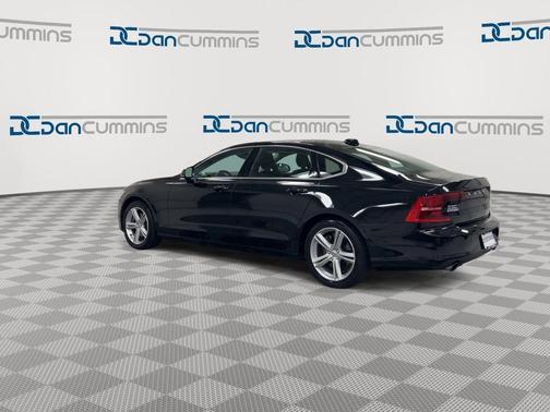 Onyx Black Metallic 2018 Volvo S90 T5 Momentum