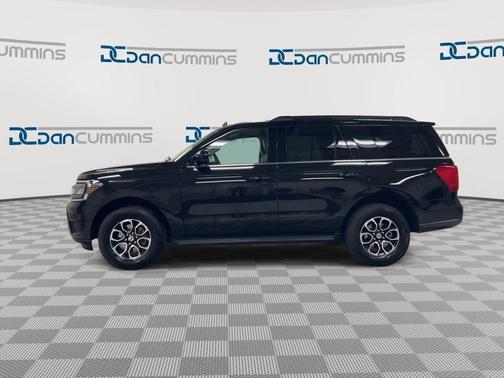 Black Metallic 2024 Ford Expedition XLT