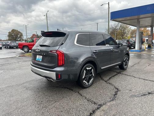 2023 Kia Telluride S