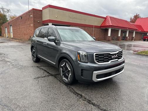2023 Kia Telluride S
