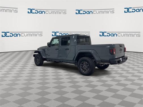 2026 Jeep Gladiator Sport