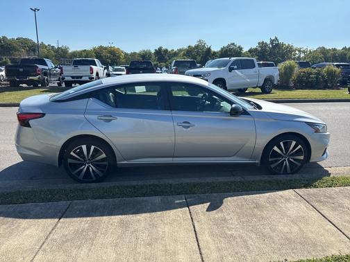 2020 Nissan Altima 2.5 SR